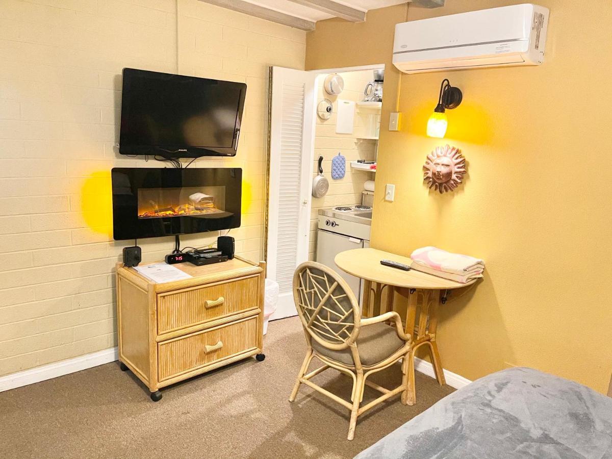 A Place In The Sun Hotel - Adults Only Big Units, 24H Heated Pool & Spa In 1 Acre Park Prime Location, Dog Friendly, Top Midcentury Modern Boutique Hotel Palm Springs Esterno foto